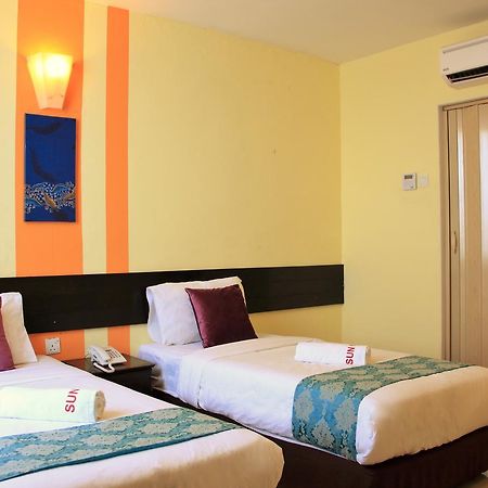Sun Inns Hotel Kuala Selangor Exterior photo