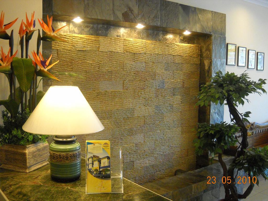 Sun Inns Hotel Kuala Selangor Exterior photo