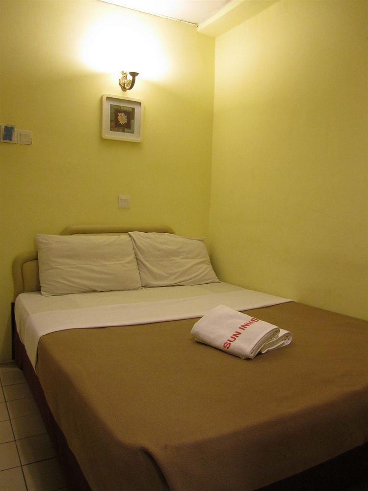 Sun Inns Hotel Kuala Selangor Exterior photo