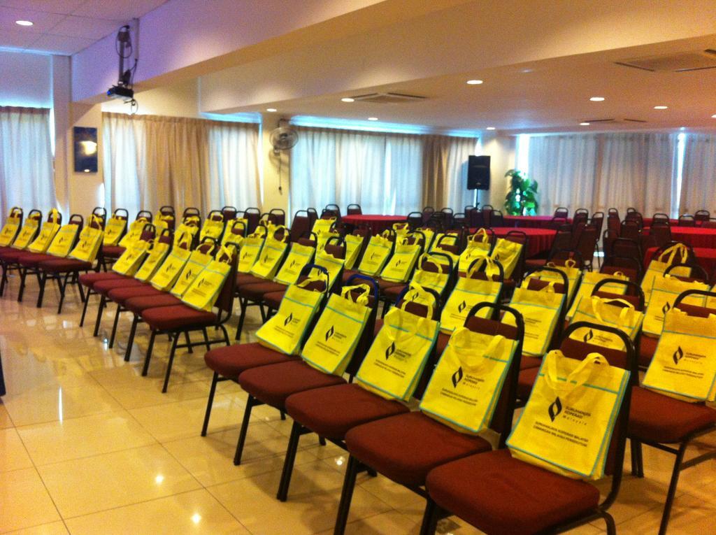 Sun Inns Hotel Kuala Selangor Exterior photo