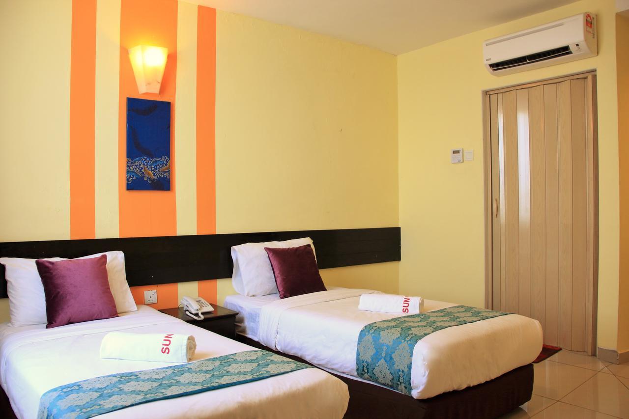 Sun Inns Hotel Kuala Selangor Exterior photo
