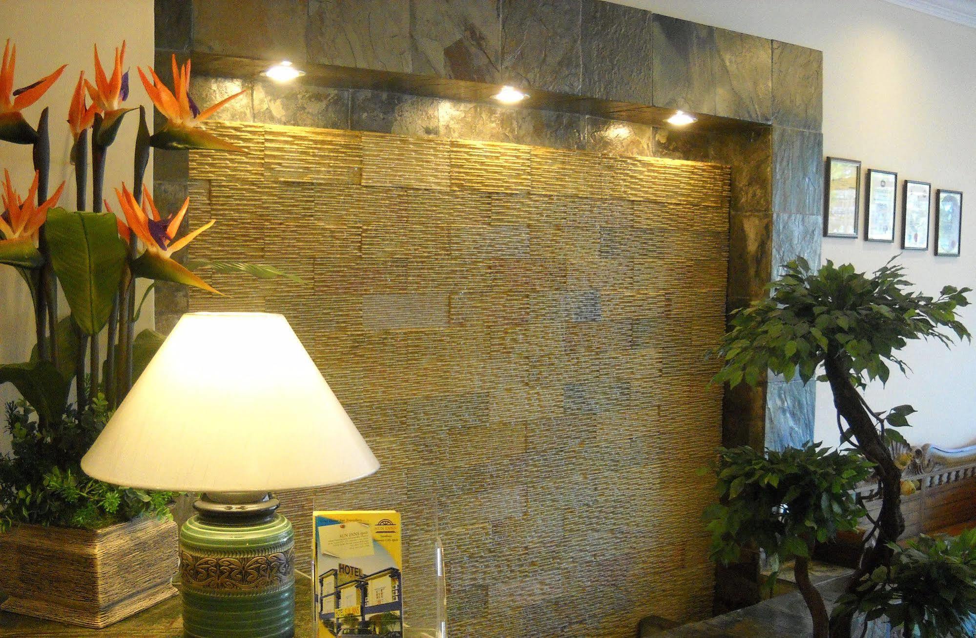 Sun Inns Hotel Kuala Selangor Exterior photo